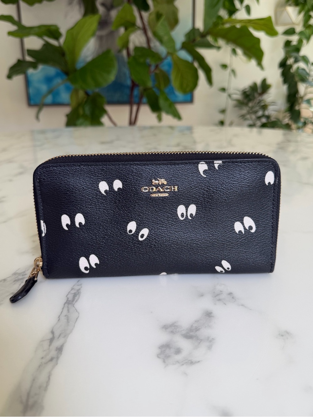 COACH Disney Accordion Zip Wallet Snow White & Seven Dwarfs Spooky Eyes F73492
